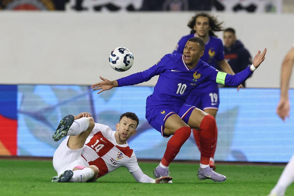 终于来了!广东“双王炸”驰援杜锋,保底能进季后赛4强!.